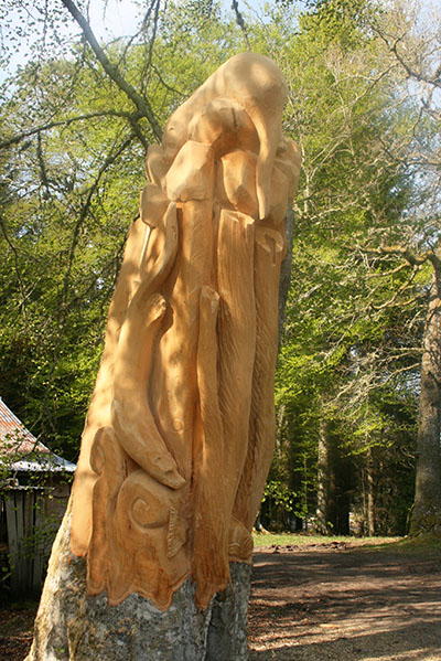 Otters carving